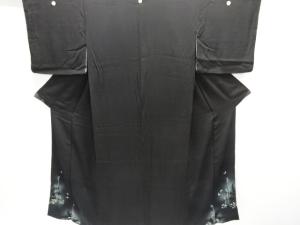 アンティーク　綸子蝶に草花模様刺繍留袖